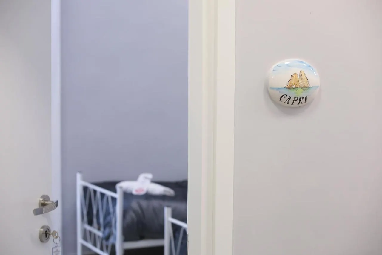 Residenza Esposito Economy Rooms Neapel Gasthof
