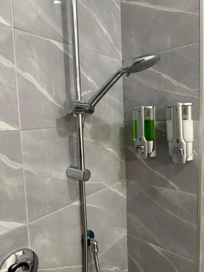 Residenza Esposito Economy Rooms Neapel Gasthof